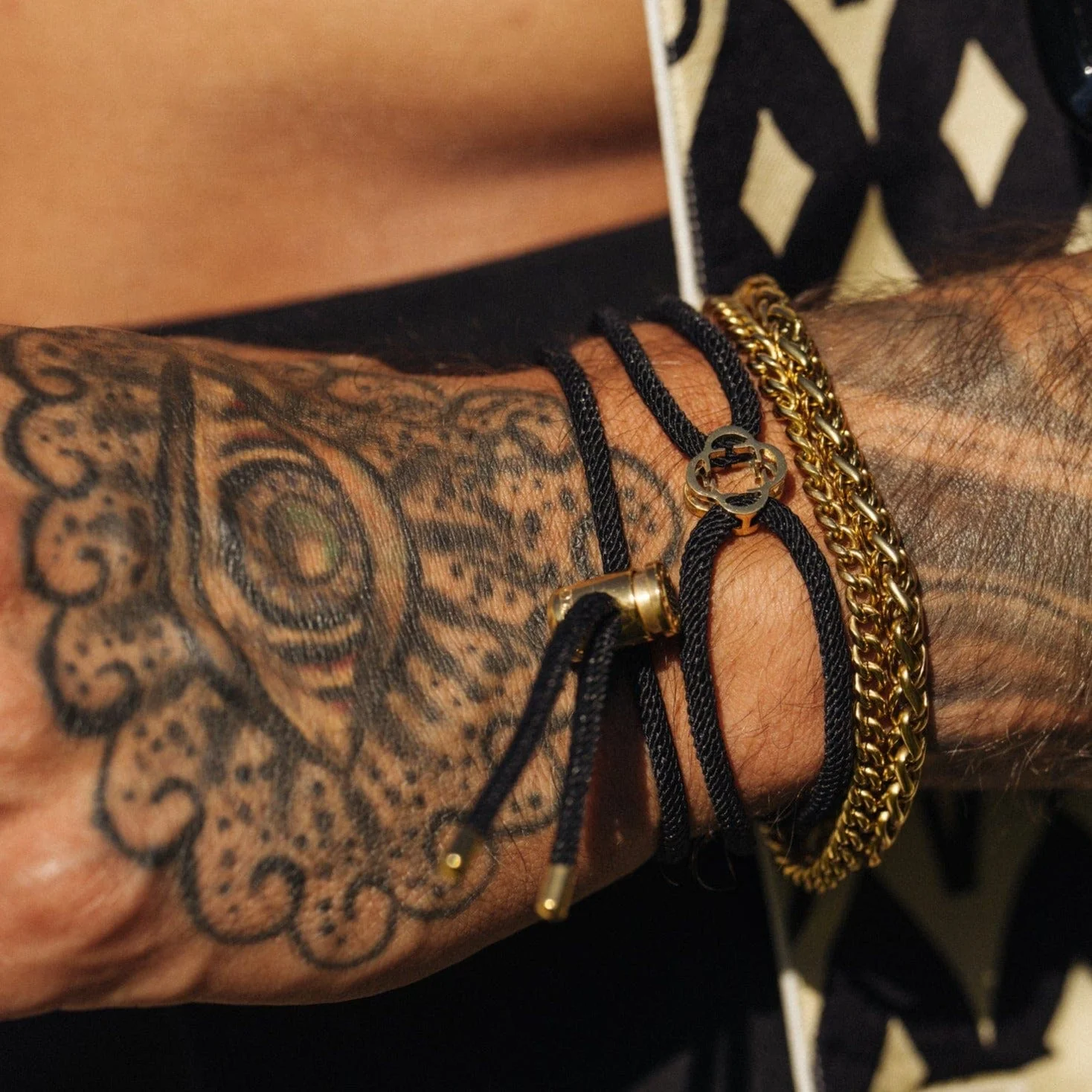 Black Cord Toggle Bracelet (Gold) - Image 5