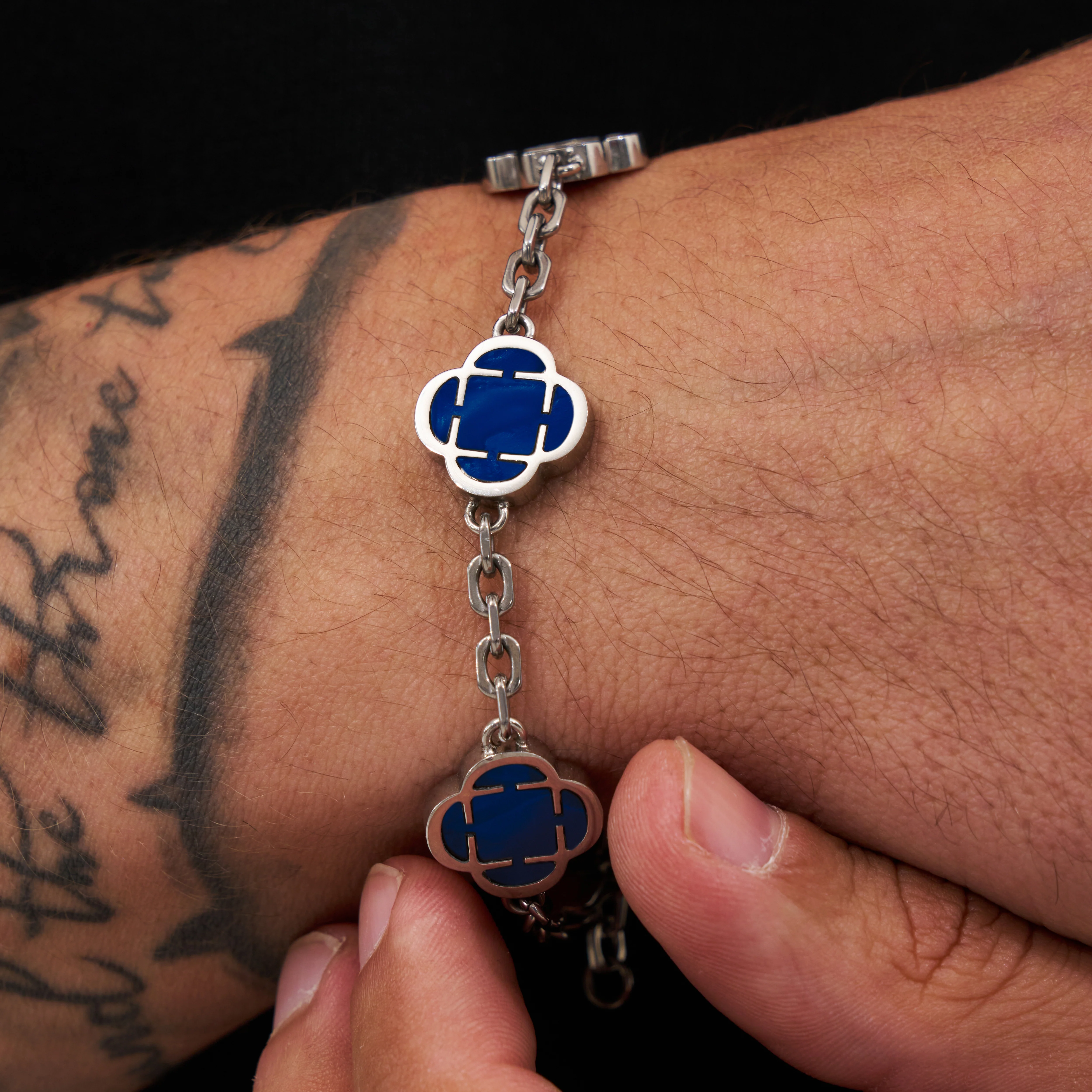 Blue Clover Stone Bracelet (Silver) - Image 3