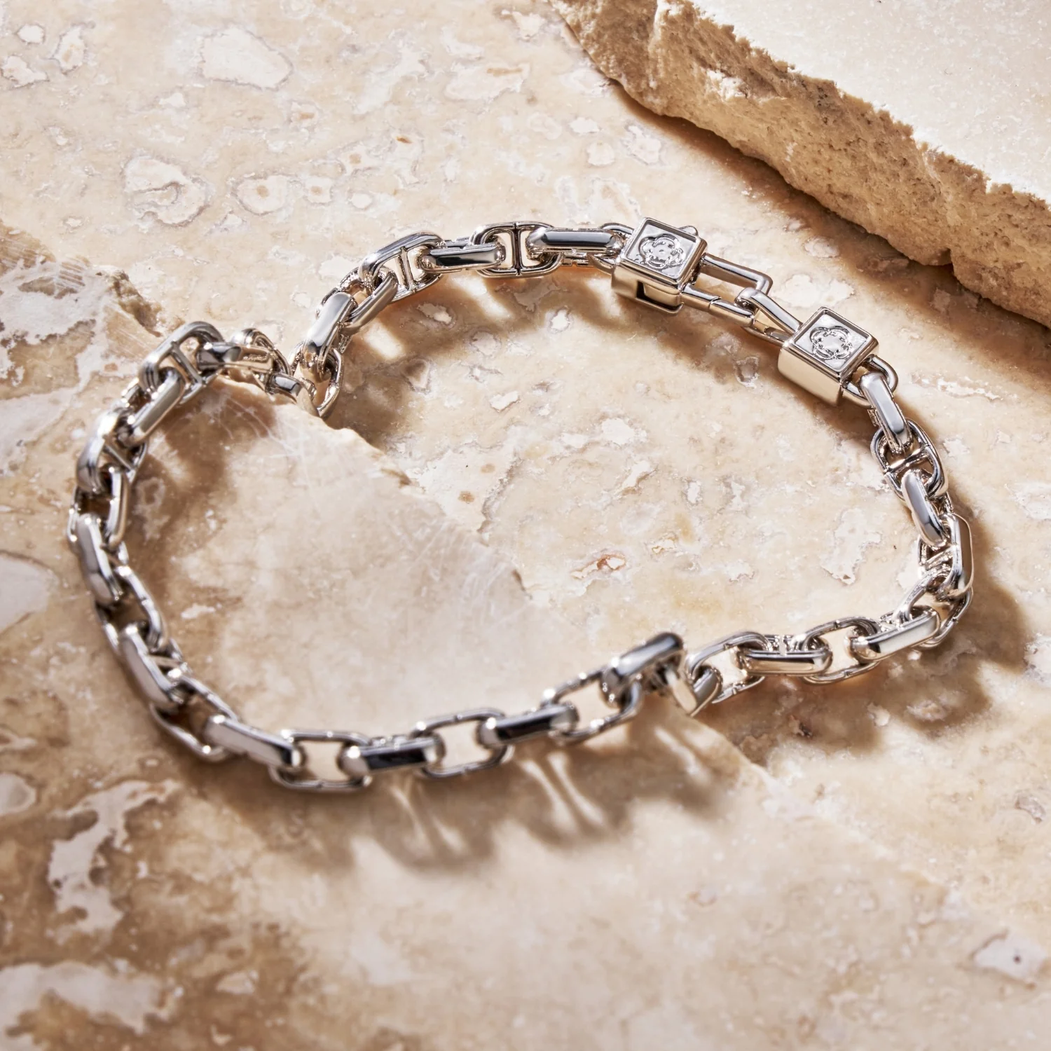 CD Anchor Link Bracelet (Silver) - Image 4