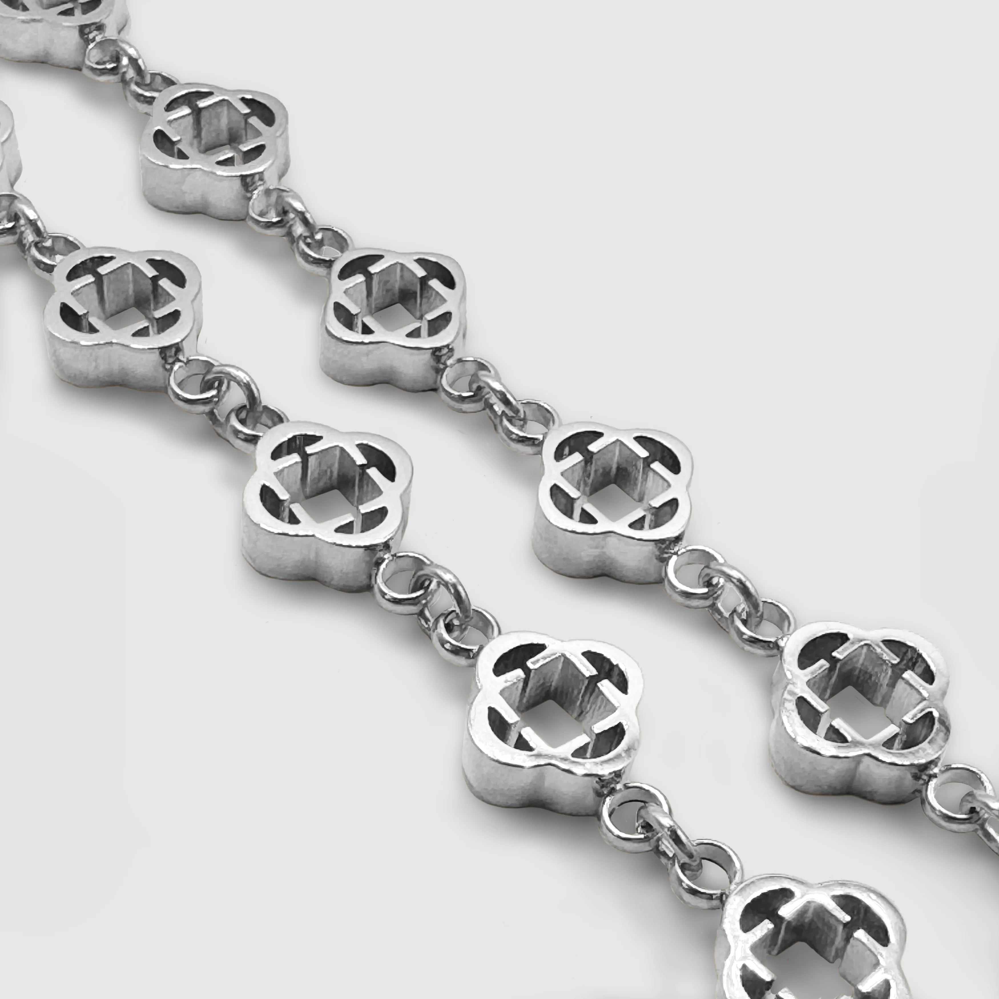 Clover Link Necklace (Silver) - Image 8