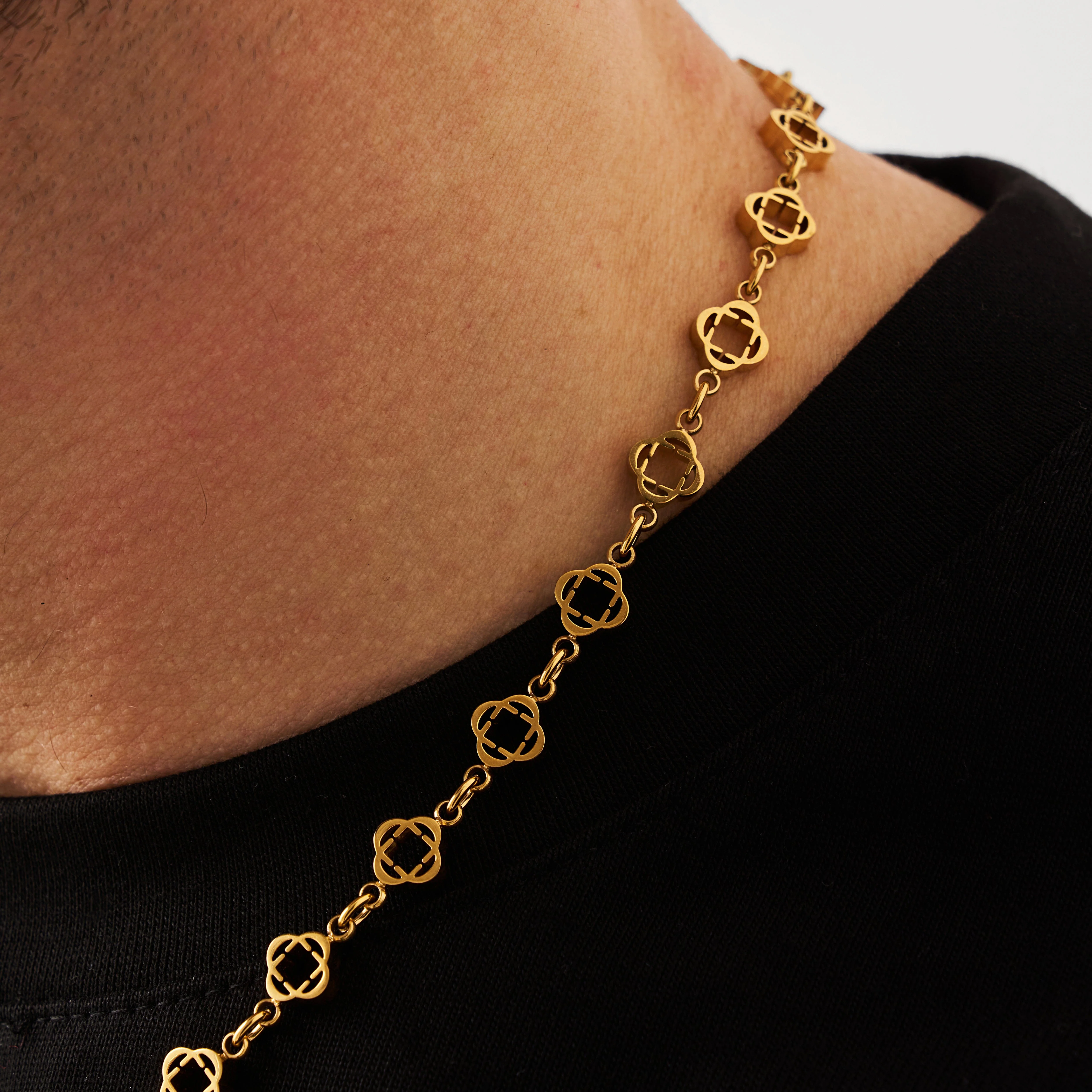 Clover Link Necklace (Gold) - Image 4