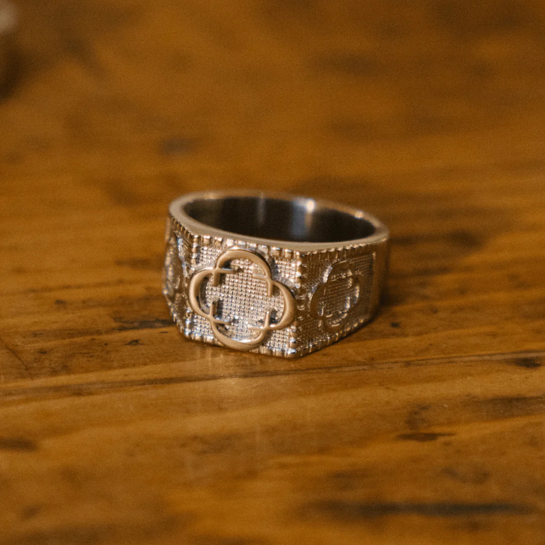 Clover Sovereign Ring (Silver) - Image 5