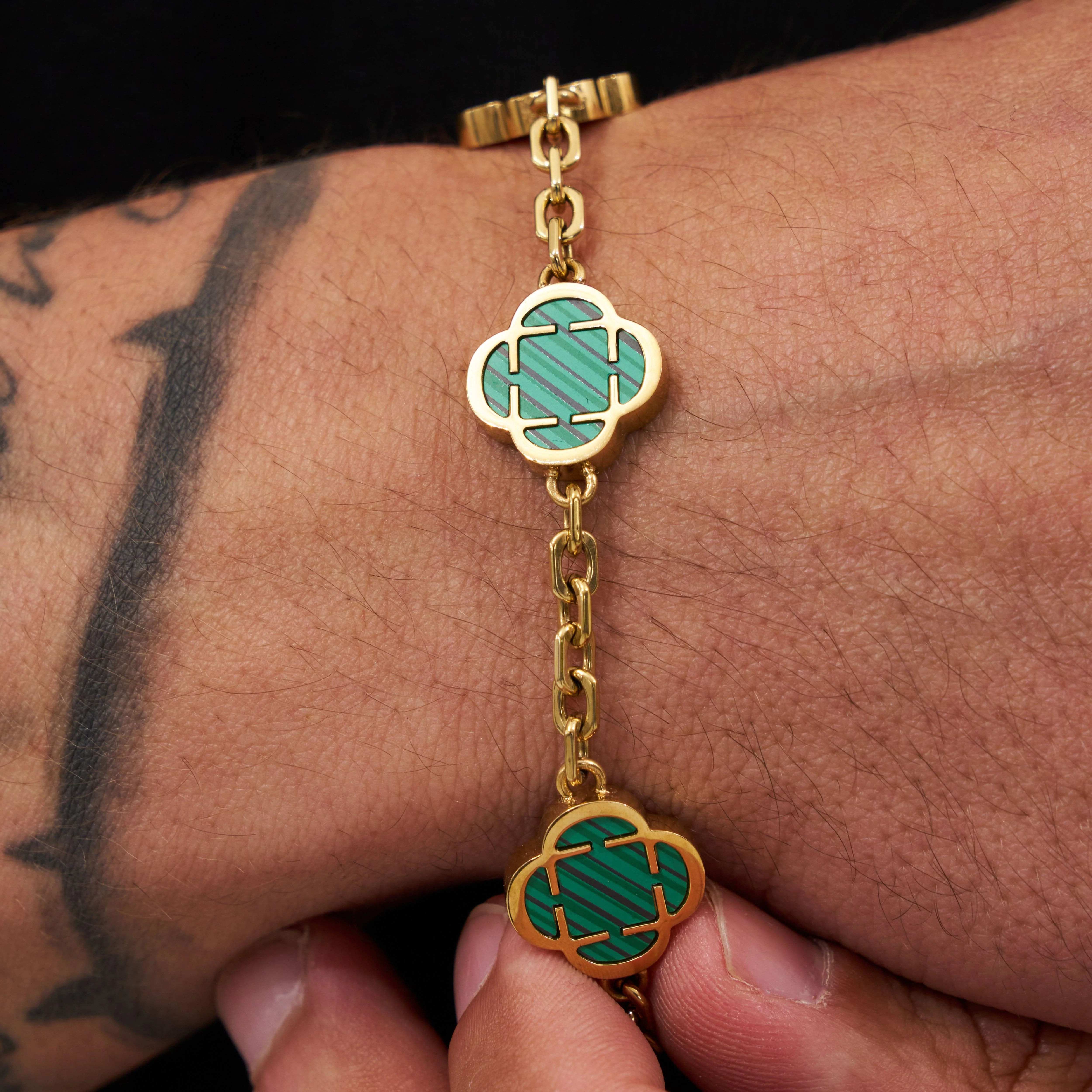 Malachite Clover Stone Bracelet (Gold) - Image 3