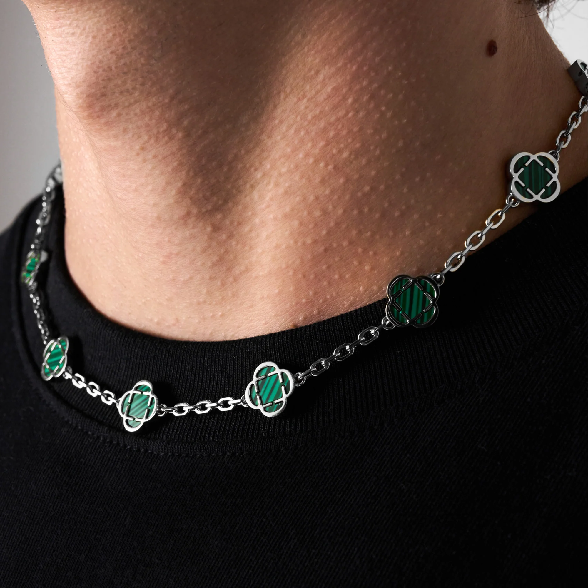 Malachite Clover Stone Necklace (Silver) - Image 5
