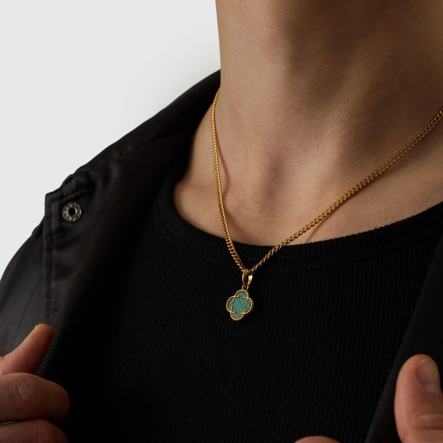 Malachite Clover Stone Pendant (Gold) - Image 9