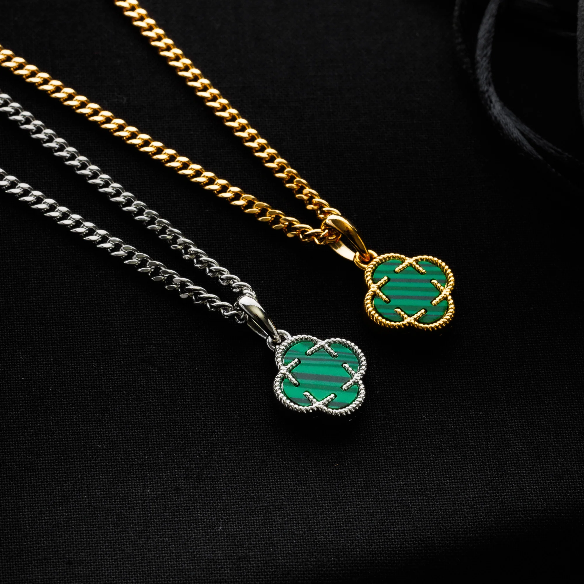 Malachite Clover Stone Pendant (Silver) - Image 4