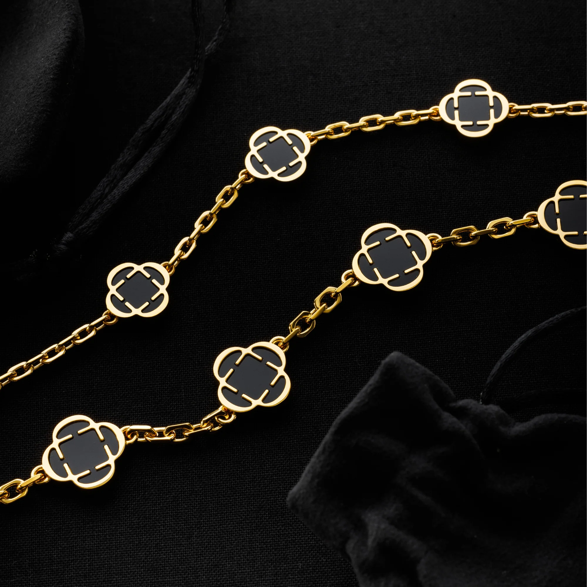 Onyx Clover Stone Necklace (Gold) - Image 3