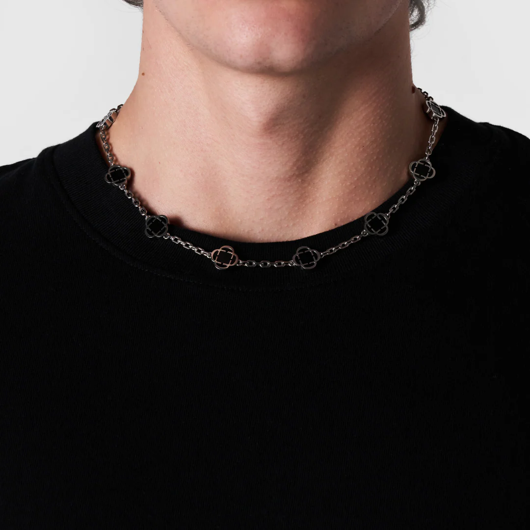 Onyx Clover Stone Necklace (Silver) - Image 2