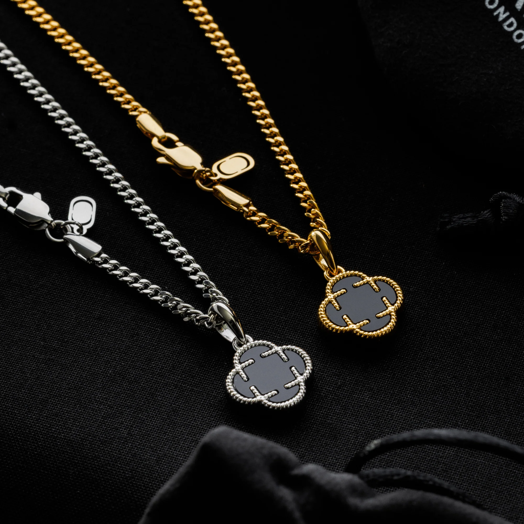 Onyx Clover Stone Pendant (Silver) - Image 4
