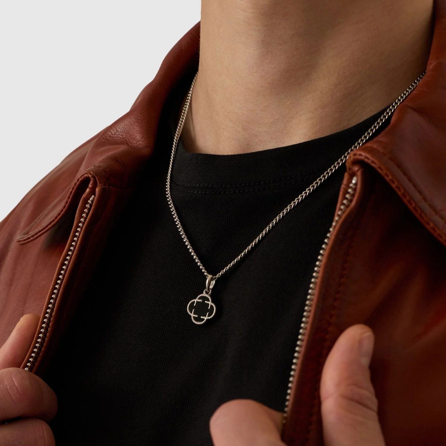 Onyx Clover Stone Pendant (Silver) - Image 5