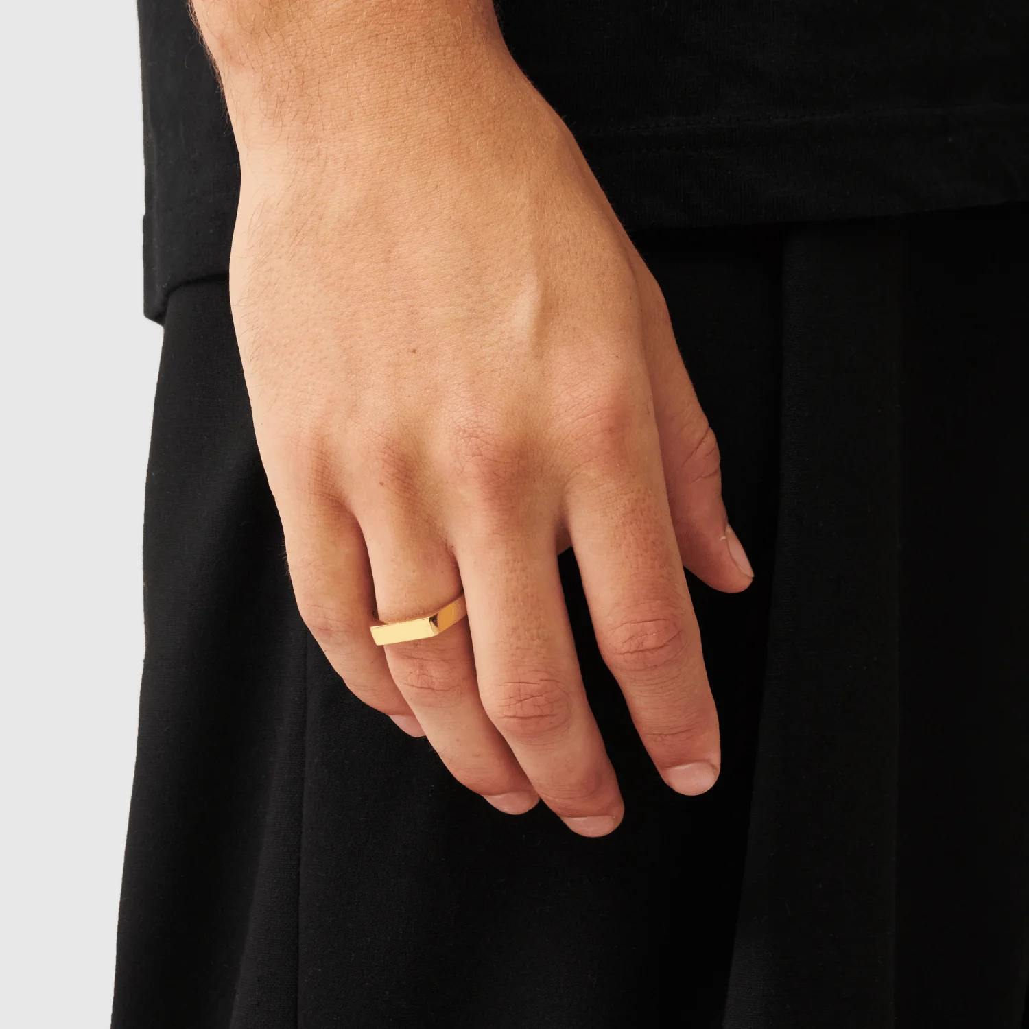 Rectangle Signet Ring (Gold) - Image 2