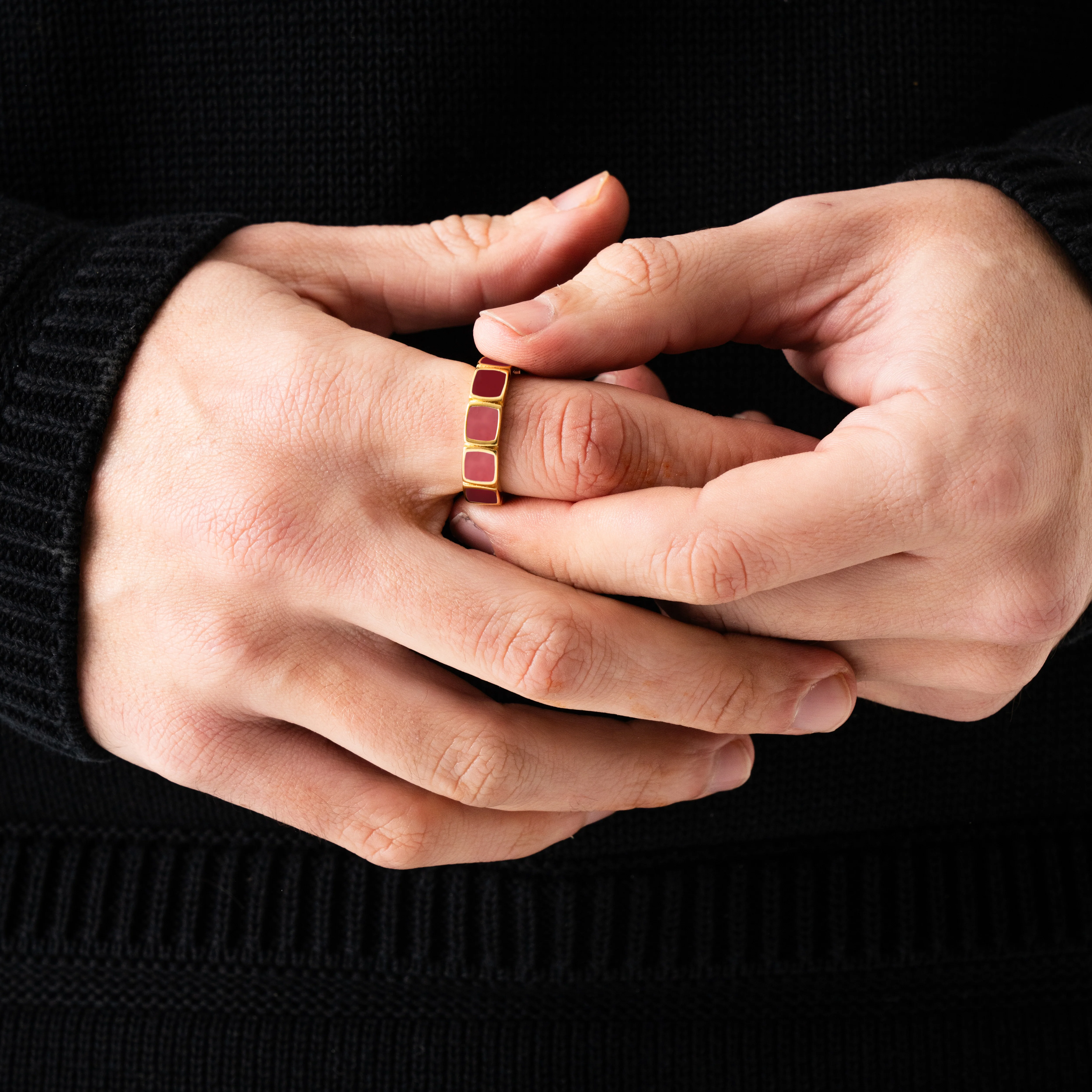 Red Stone Band Ring (Gold) - Image 3