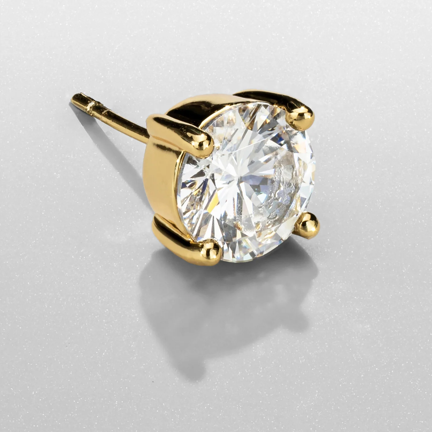 Round Diamond Stud Earrings (Gold) - Image 3