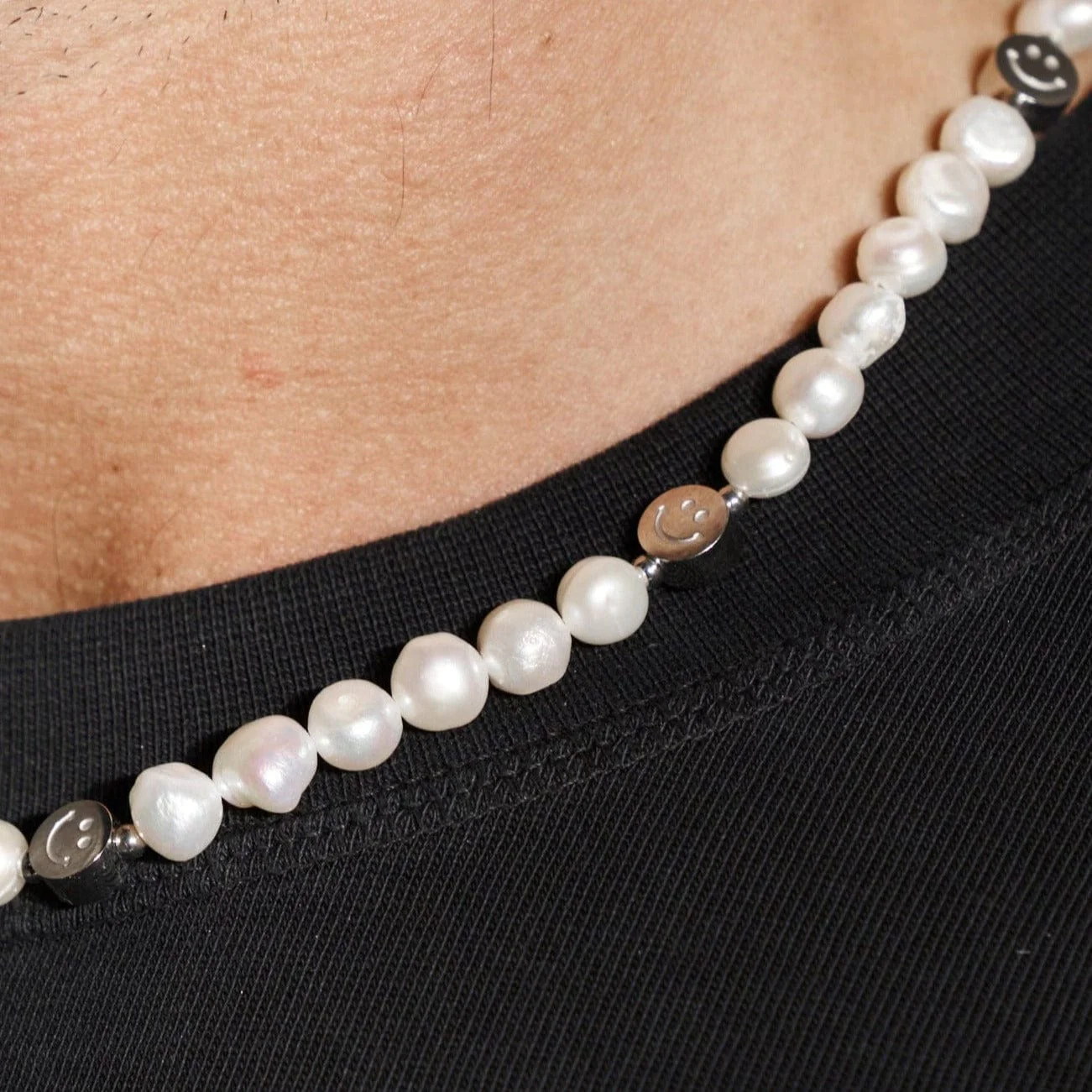 Smiley Real Pearl Necklace (Silver) - Image 4