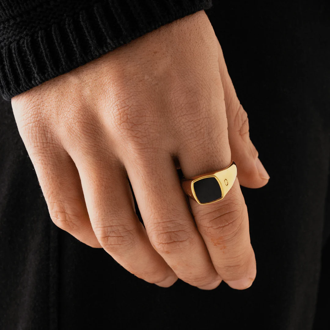 Onyx Squared Stone Signet Ring (Gold) - Image 3