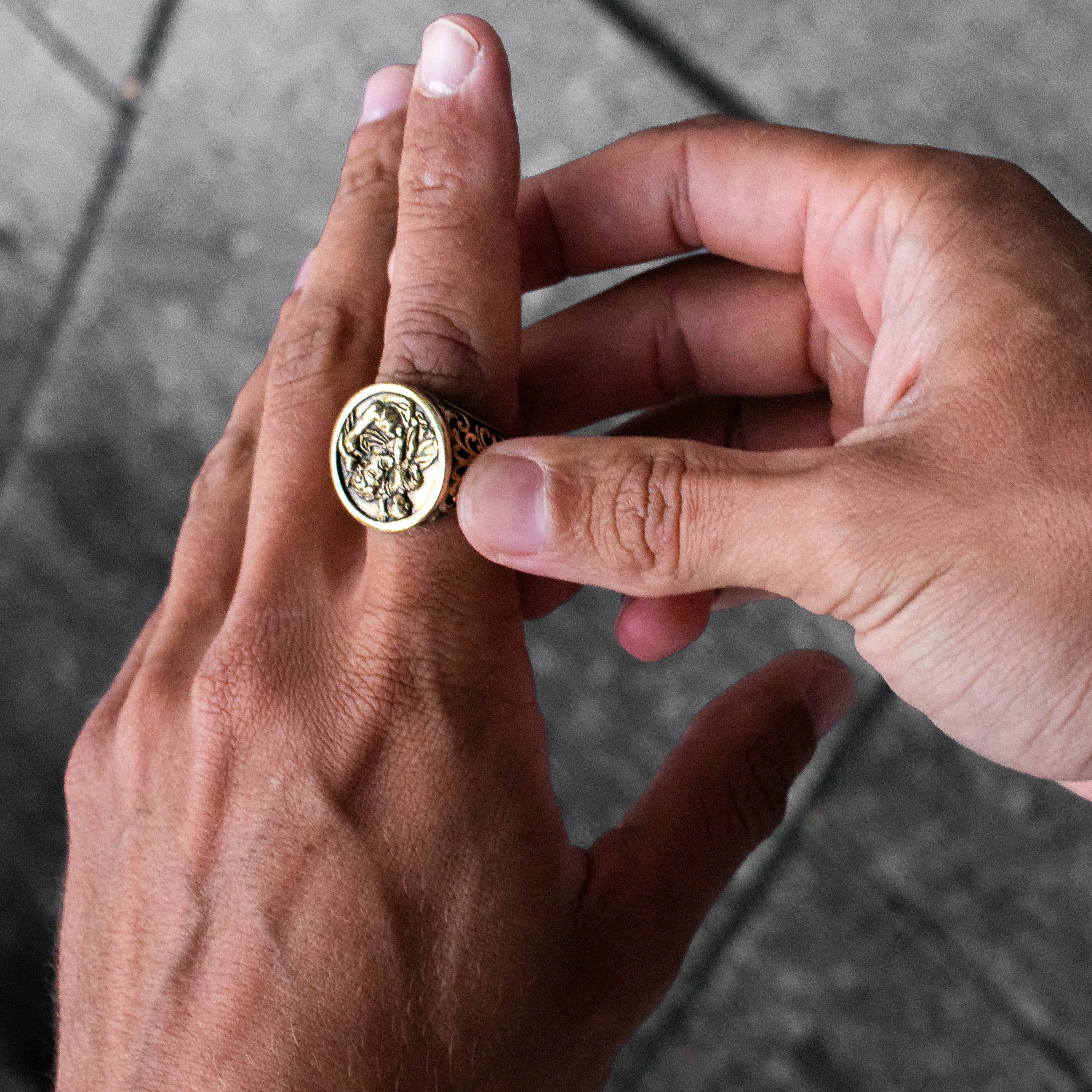 St. Christopher Ring (Gold) - Image 3